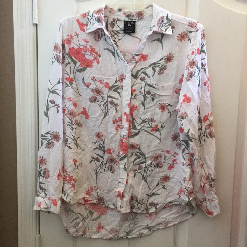FINAL MARKDOWN Ladies’ George Floral Top (L 12-14)